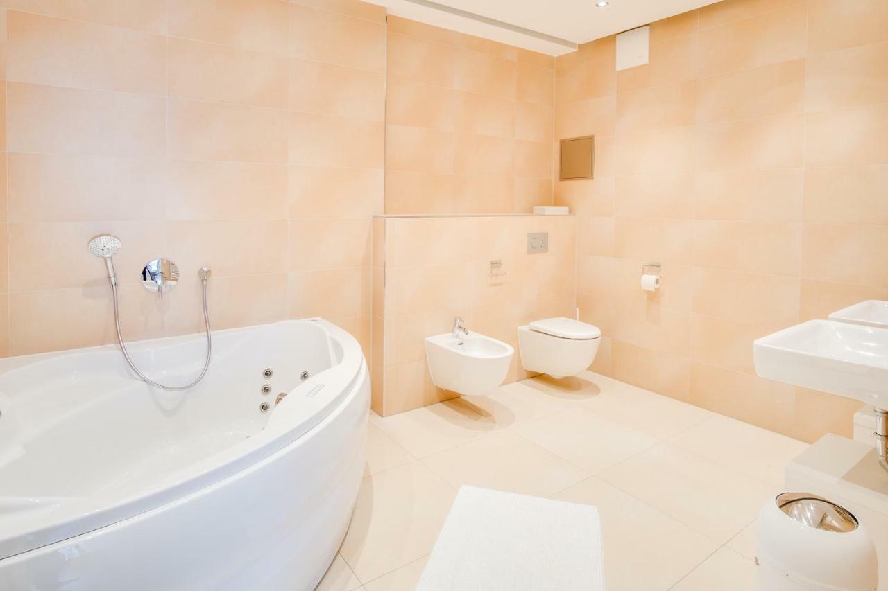 Schoene Wohnung Am Dresdner Zwinger Dresden Luaran gambar